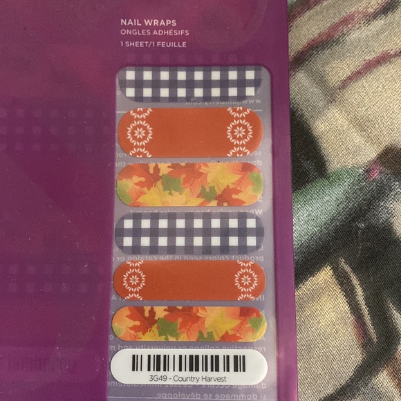 3 Jamberry wraps - Picture 5 of 7